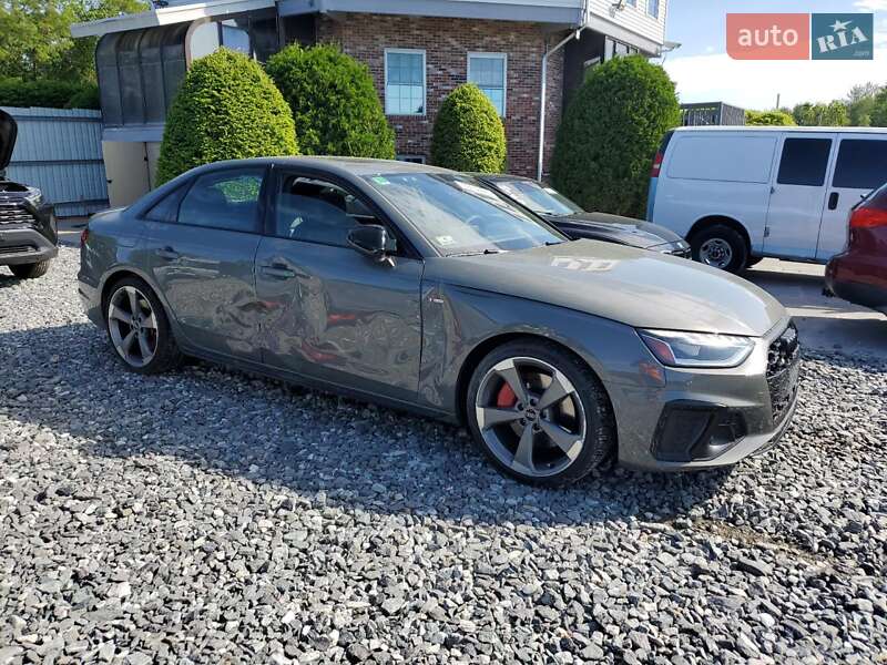 Седан Audi A4 2022 в Львове