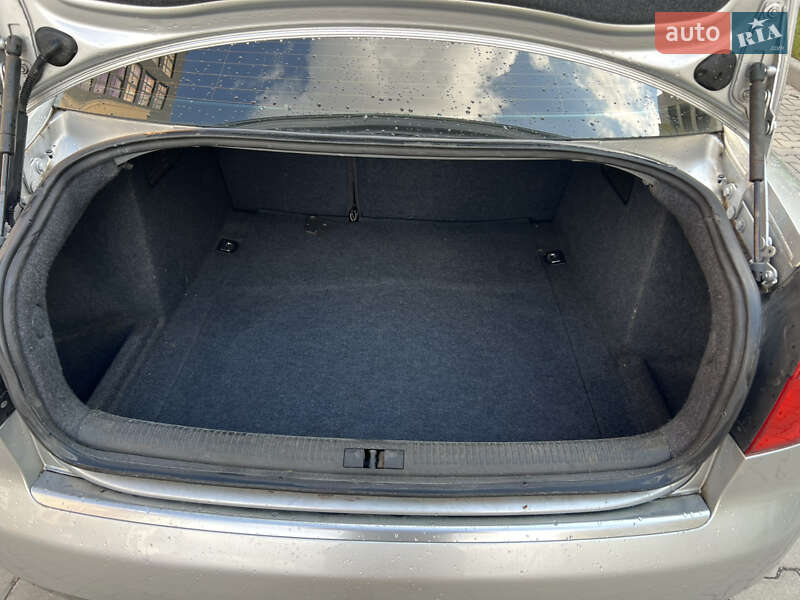 Седан Audi A4 2000 в Ровно