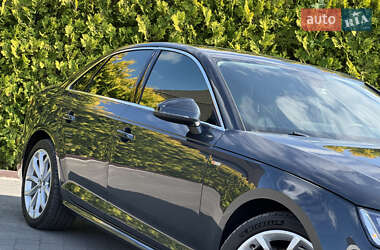 Седан Audi A4 2019 в 