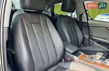 Седан Audi A4 2019 в 