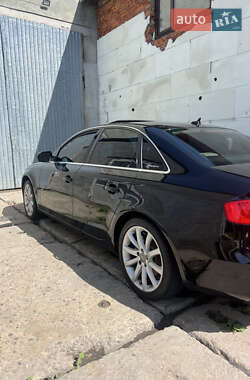 Седан Audi A4 2013 в 