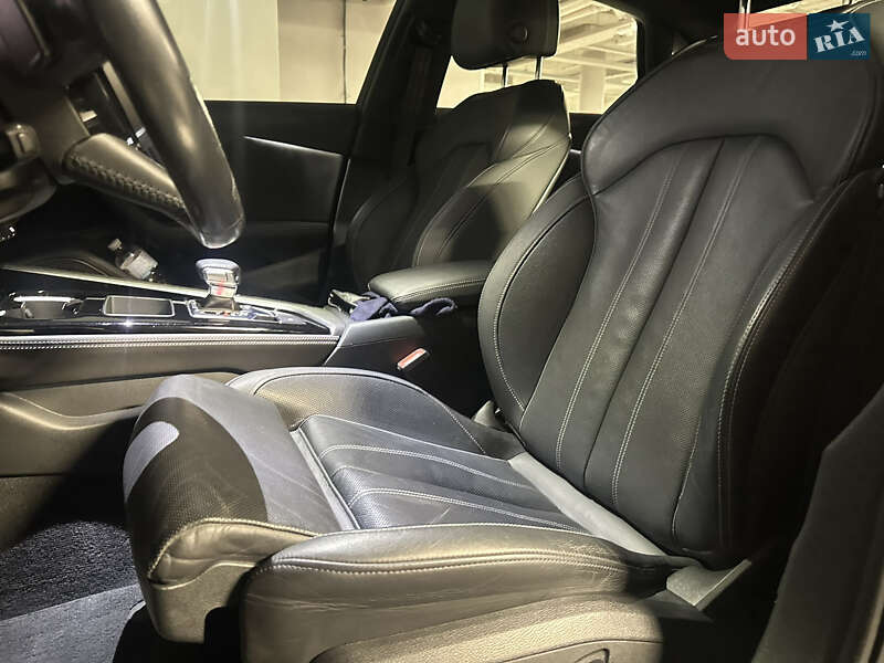 Седан Audi A4 2020 в Львові