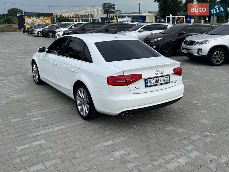 Седан Audi A4 2014 в Киеве