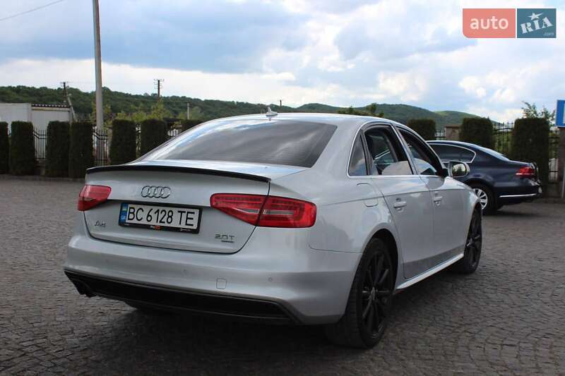 Седан Audi A4 2014 в Жовкве