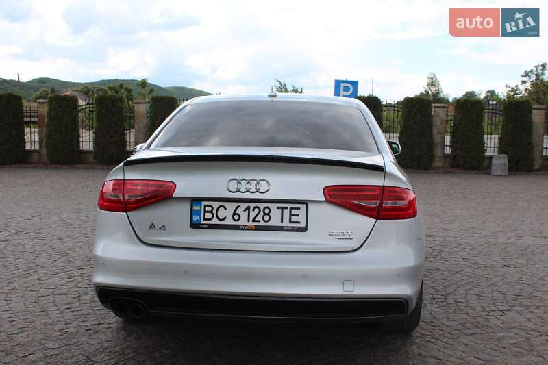 Седан Audi A4 2014 в Жовкве