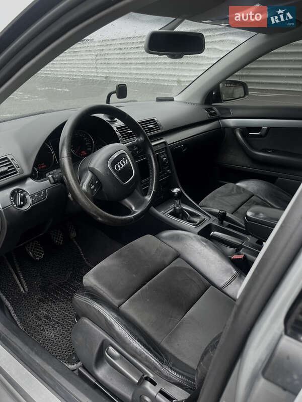 Седан Audi A4 2005 в Львові