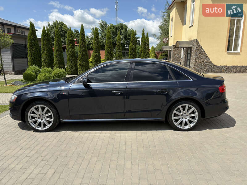 Седан Audi A4 2013 в Луцьку