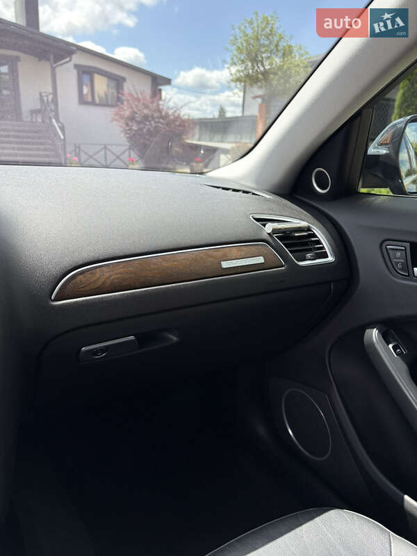 Седан Audi A4 2013 в Луцьку