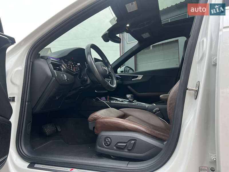 Седан Audi A4 2018 в Хмельницькому