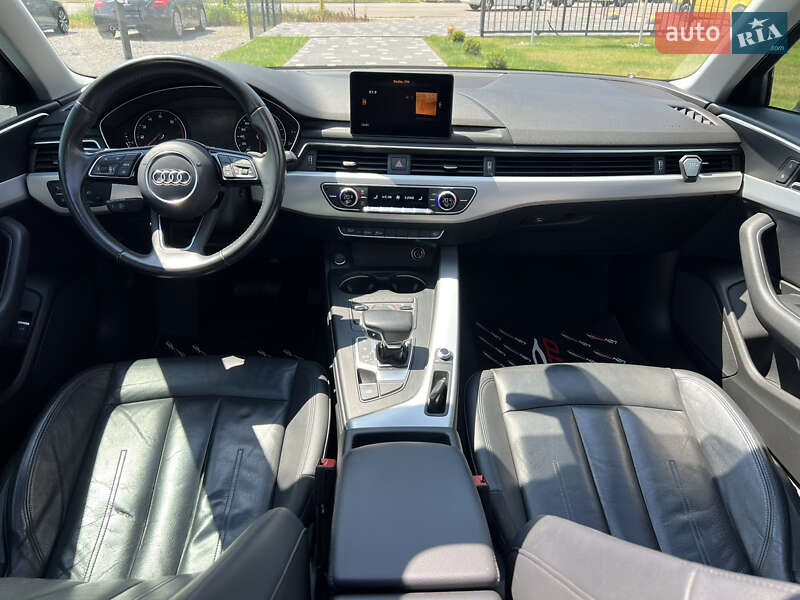 Седан Audi A4 2017 в Ужгороді