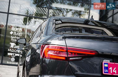 Седан Audi A4 2018 в 