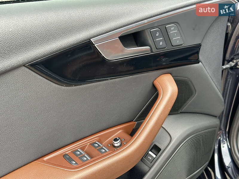 Седан Audi A4 2018 в Харкові
