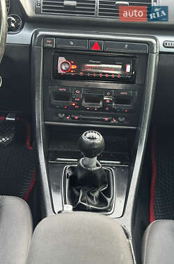 Универсал Audi A4 2004 в 