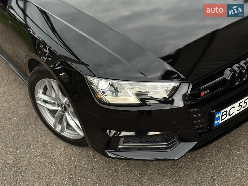 Седан Audi A4 2016 в Львове