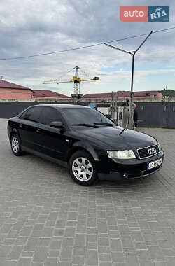 Седан Audi A4 2001 в 