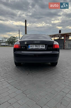 Седан Audi A4 2001 в 