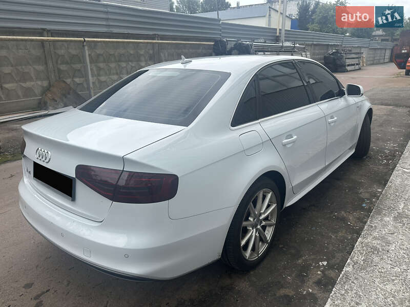 Седан Audi A4 2015 в Києві