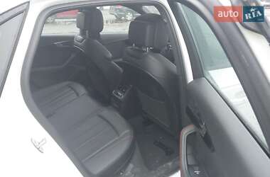 Седан Audi A4 2018 в 