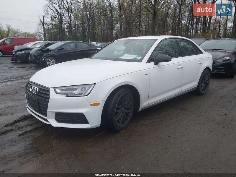 Седан Audi A4 2018 в Львові