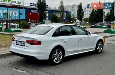 Седан Audi A4 2015 в 
