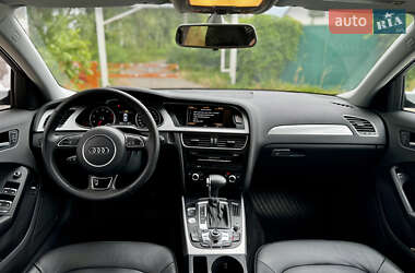Седан Audi A4 2015 в 