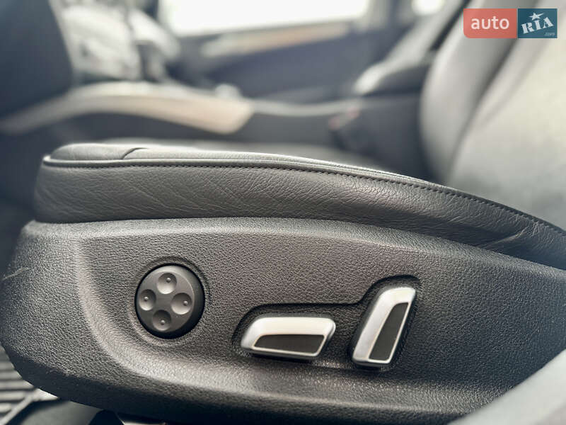Седан Audi A4 2015 в Києві