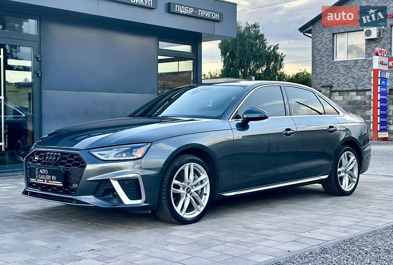 Седан Audi A4 2020 в Ровно