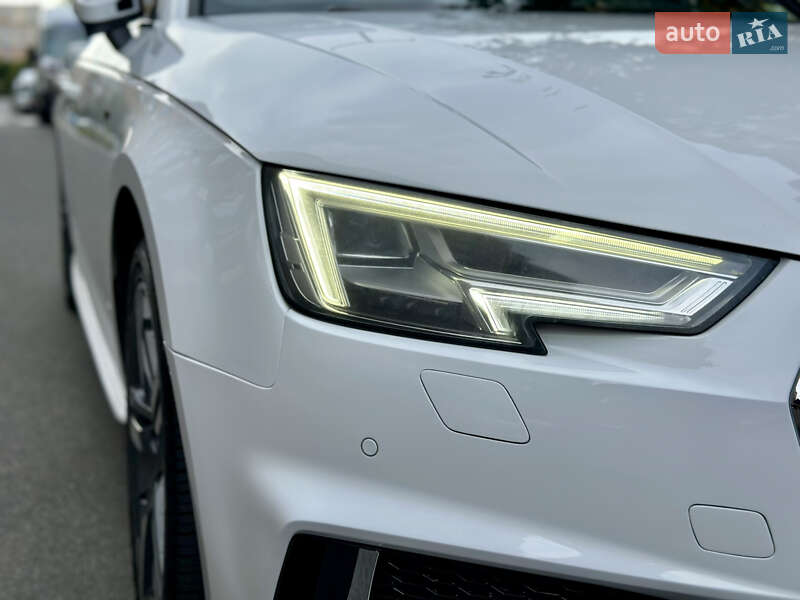 Седан Audi A4 2017 в Киеве