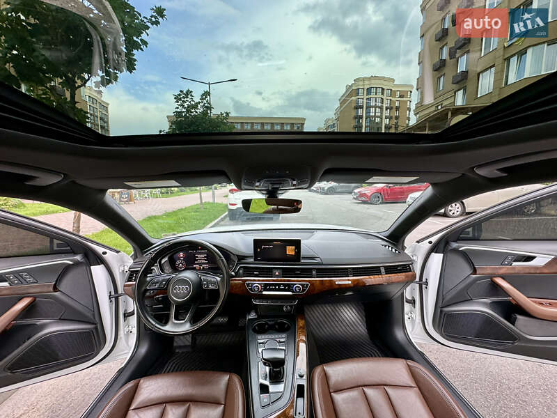 Седан Audi A4 2017 в Киеве
