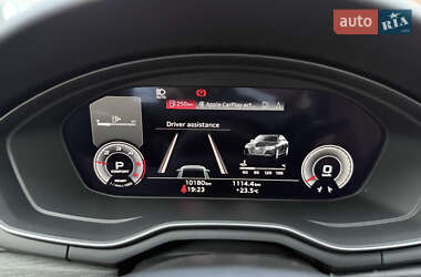 Седан Audi A4 2022 в 