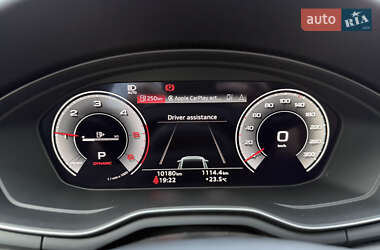 Седан Audi A4 2022 в 