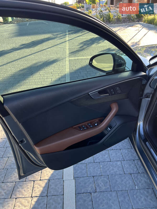 Седан Audi A4 2018 в Львові
