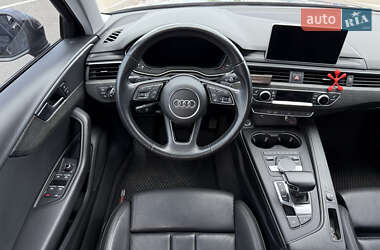 Седан Audi A4 2018 в 