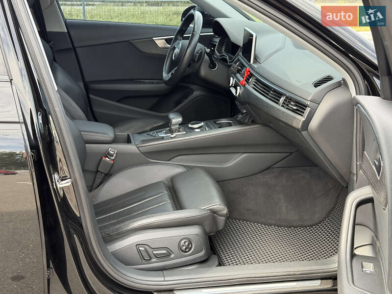 Седан Audi A4 2018 в Дніпрі