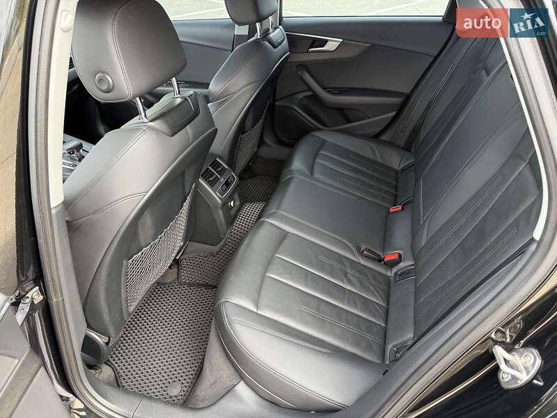 Седан Audi A4 2018 в Дніпрі