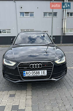 Седан Audi A4 2013 в Мукачевому