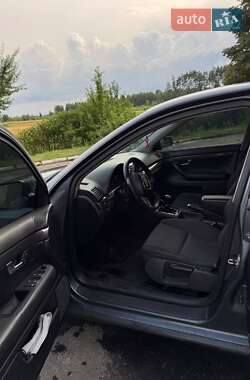 Седан Audi A4 2001 в 