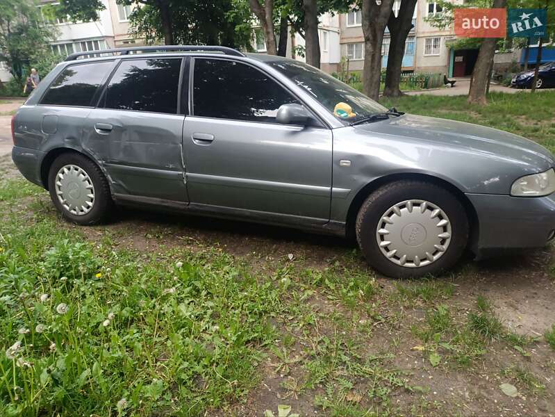 Универсал Audi A4 2000 в Барановке