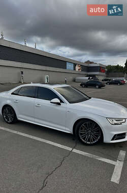 Седан Audi A4 2016 в 