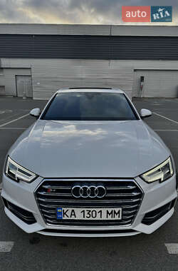 Седан Audi A4 2016 в 