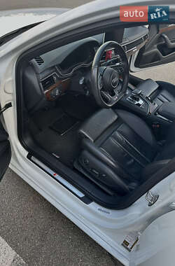 Седан Audi A4 2016 в 