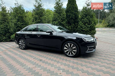 Седан Audi A4 2019 в 