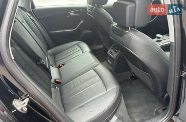 Седан Audi A4 2019 в 