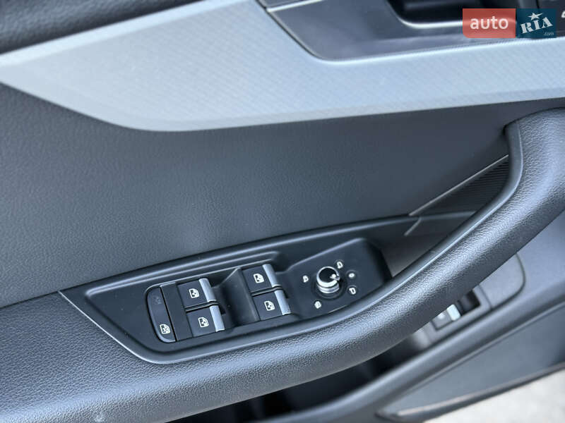 Седан Audi A4 2017 в Києві