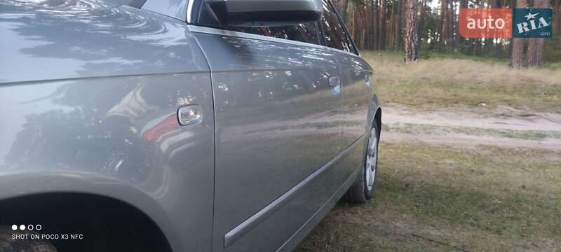 Седан Audi A4 2005 в Лебедине