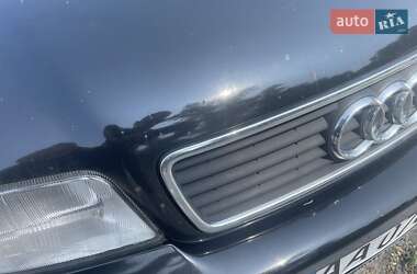 Седан Audi A4 1995 в 