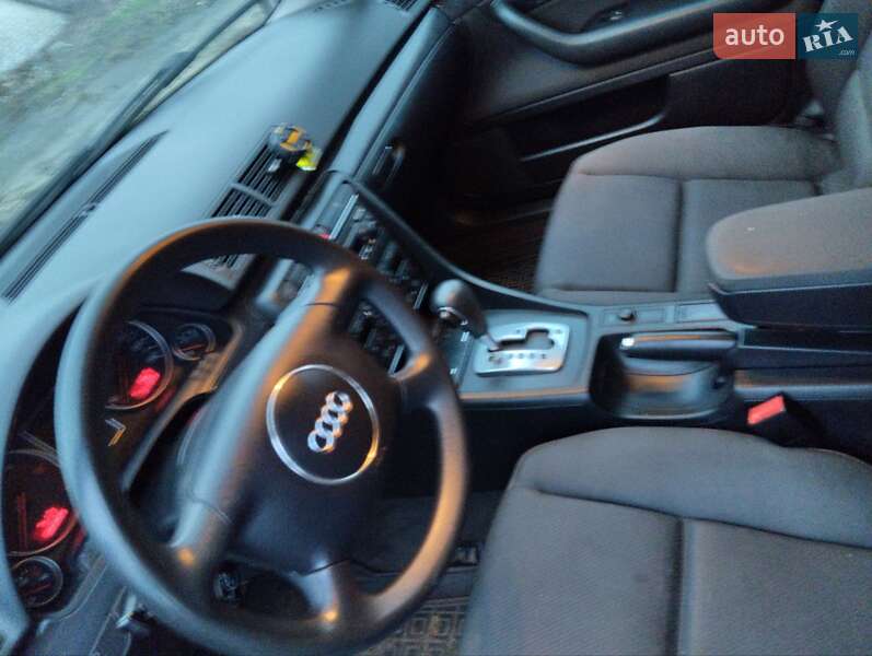Універсал Audi A4 2003 в Карлівці
