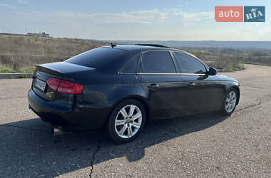 Седан Audi A4 2009 в 