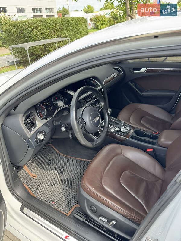 Седан Audi A4 2014 в Івано-Франківську