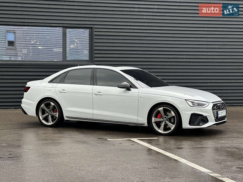 Седан Audi A4 2023 в Києві